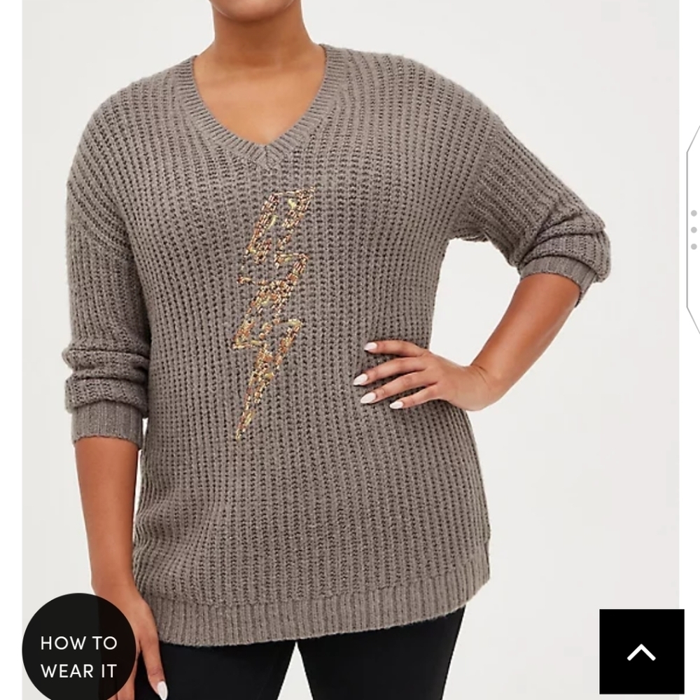 🆕️⚡GREY BEADED LIGHTENING BOLT V-NECK SWEATER⚡️